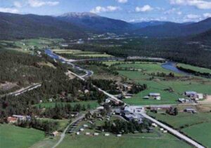 Grimsbu Turistsenter Motell & Camp.